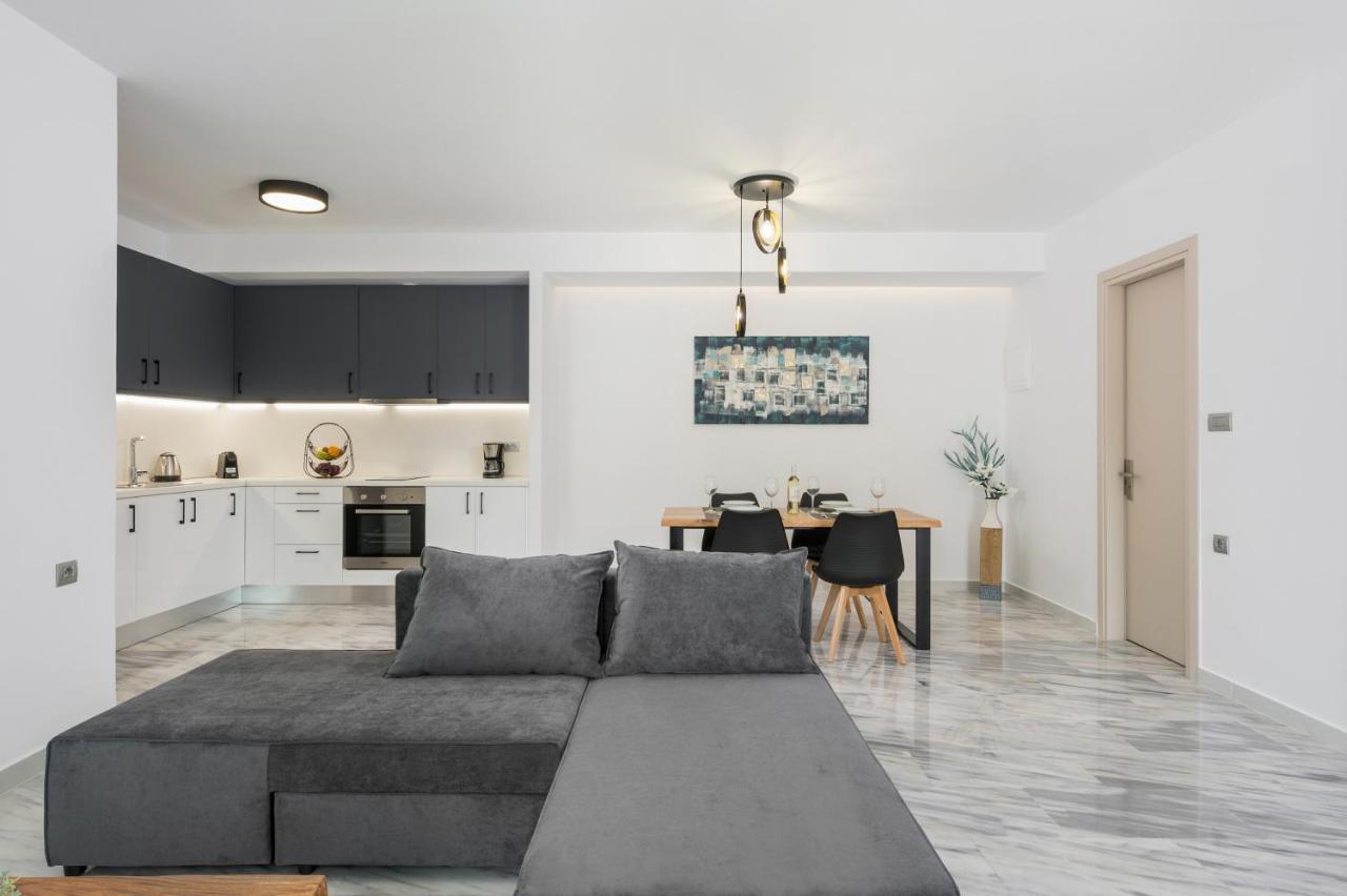 Quarters Luxury Apts Ханья Экстерьер фото