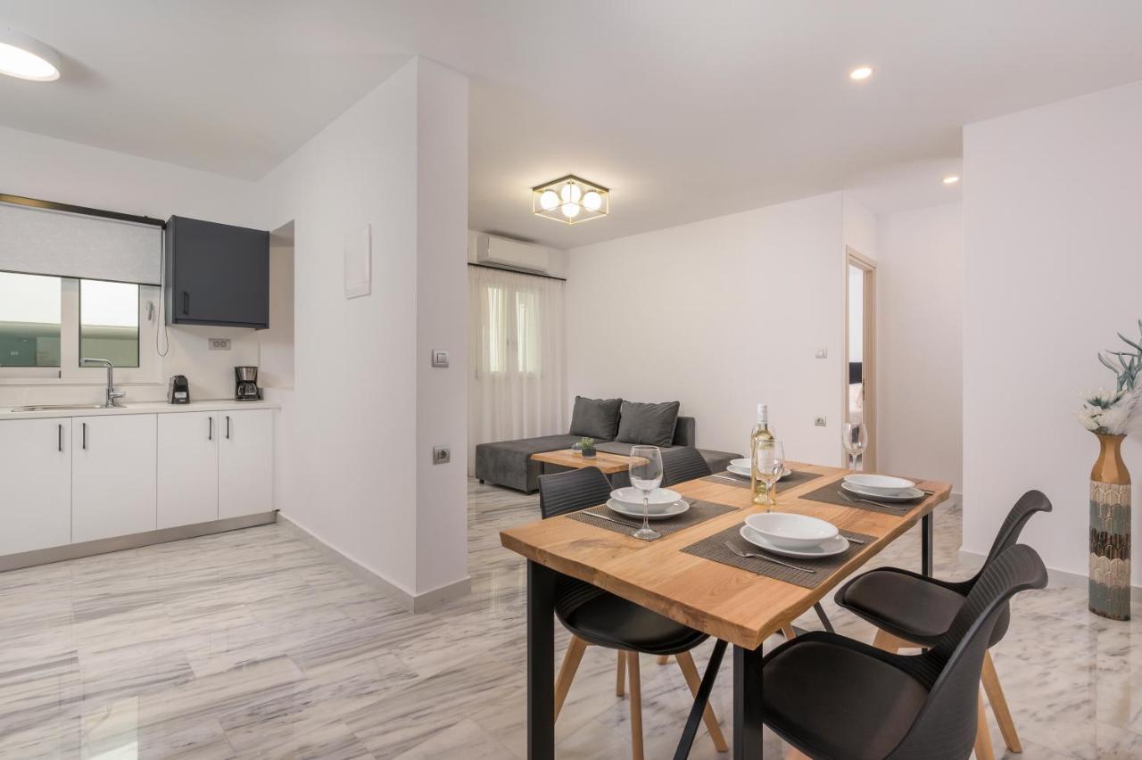 Quarters Luxury Apts Ханья Экстерьер фото