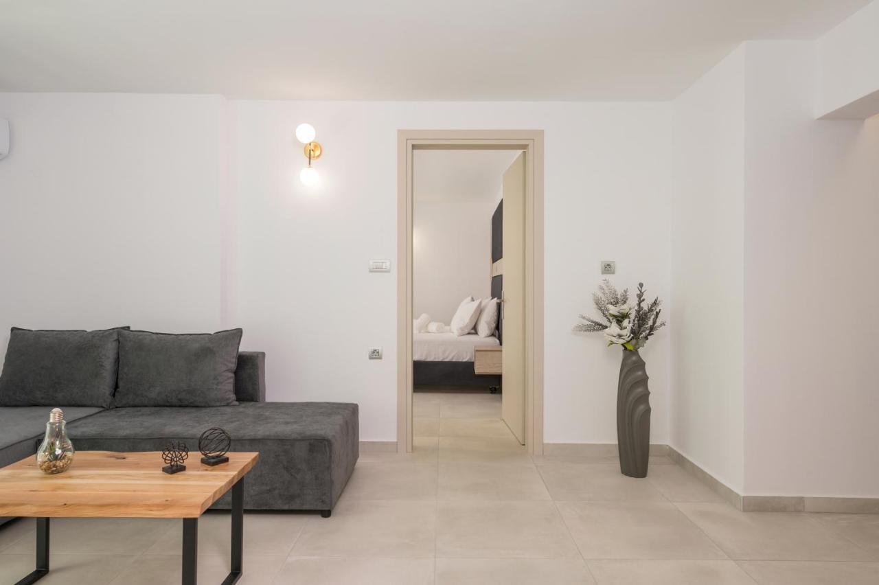 Quarters Luxury Apts Ханья Экстерьер фото